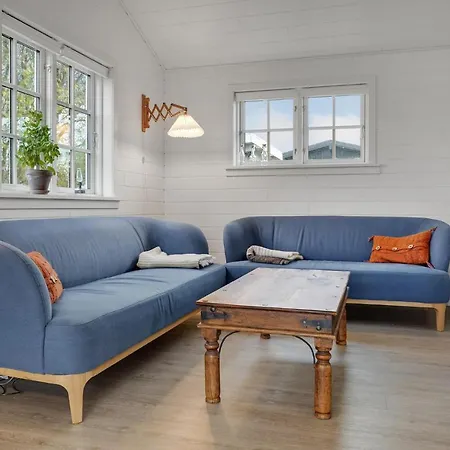 3 Bedroom Cozy In *
