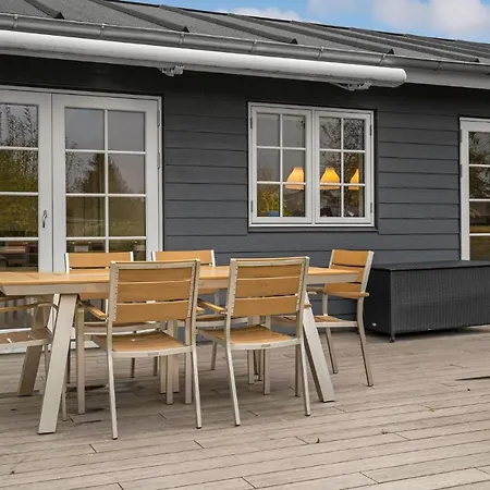 Holiday home 3 Bedroom Cozy In *
