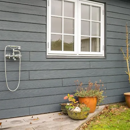 3 Bedroom Cozy In Holiday home