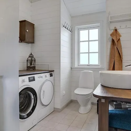 Holiday home 3 Bedroom Cozy In