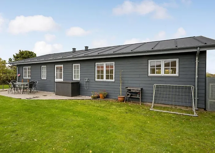 3 Bedroom Cozy In Σπίτι διακοπών *